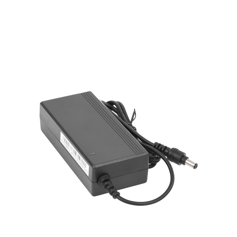 Fuente de Poder Regulada 12 Vcc / 3.3 Amp. / Conector 5.5 mm / Recomendado para DVR´s y PTZ TURBOHD