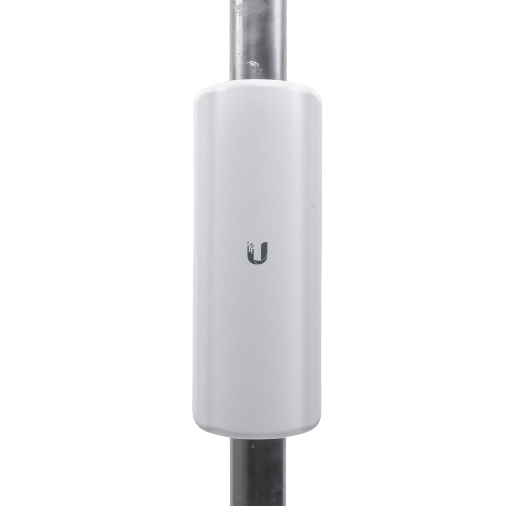 Estación Base 2x2 MIMO airMAX LiteAP AC hasta 450 Mbps, 5 GHz (5150 - 5875 MHz) con antena integrada de 17 dBi y cobertura de 90 grados con GPS Sync