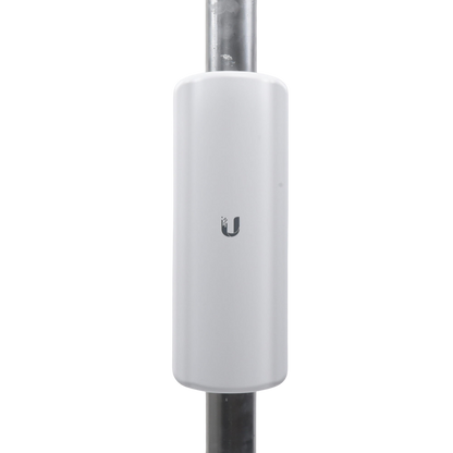 Estación Base 2x2 MIMO airMAX LiteAP AC hasta 450 Mbps, 5 GHz (5150 - 5875 MHz) con antena integrada de 17 dBi y cobertura de 90 grados con GPS Sync