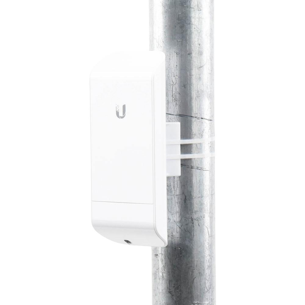 NanoStation airMAX locoM5 CPE,  hasta 150 Mbps, frecuencia 5 GHz (5170-5875 MHz) con antena integrada de 13 dBi