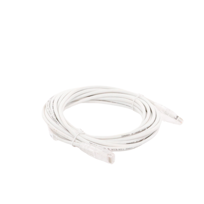 Cable de Parcheo Slim UTP Cat6A - 5 Metros (16.40 Pies) Blanco, Diámetro Reducido (28 AWG)