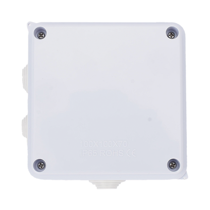 Caja de Conexiones Impermeable IP65, 7 Entradas, Dimensiones 100 x 100 x 70 mm, para Instalaciones Industriales, Comerciales y Residenciales, Incluye Tornillería para su Instalación