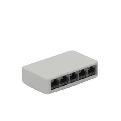 Switch NO Administrable / Para escritorio /  5 puertos 10/100 Mbps / Diseño Compacto / Plug and Play