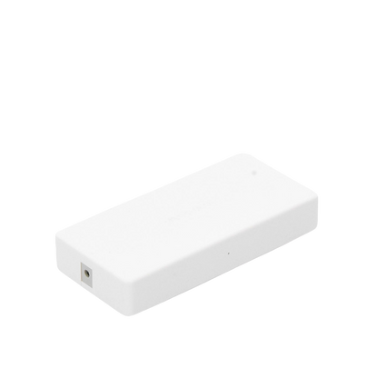 Switch NO Administrable / Para escritorio / 8 puertos 10/100 Mbps / Diseño Compacto / Plug and Play