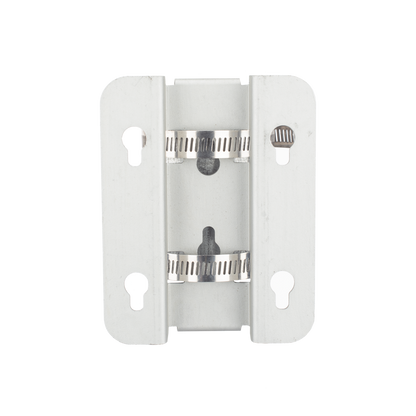 Montaje ePMP 3000 para poste o pared, incluye 4 tornillos y 2 abrazaderas metalicas