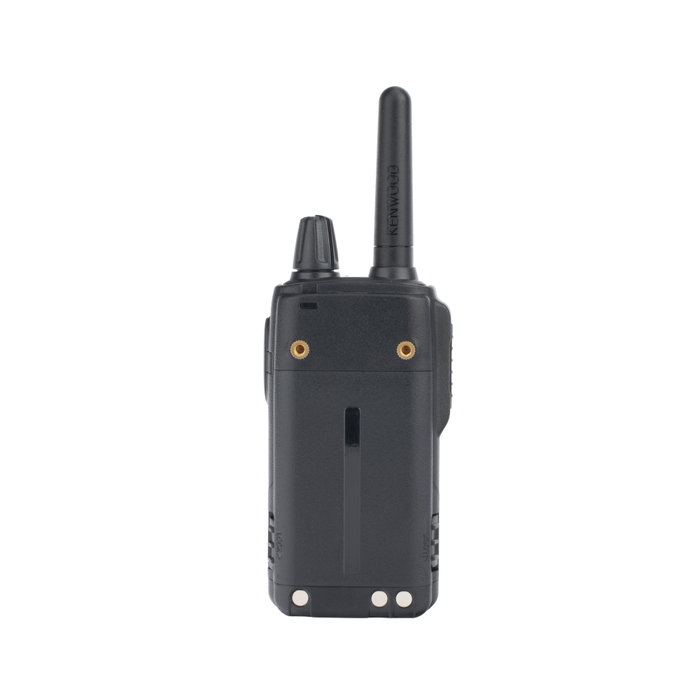 Radio portátil UHF 450-470 MHz, 2 W, 16 canales, Resistente a Golpes MIL-STD-810, manos libres VOX. Incluye antena, batería, cargador y clip