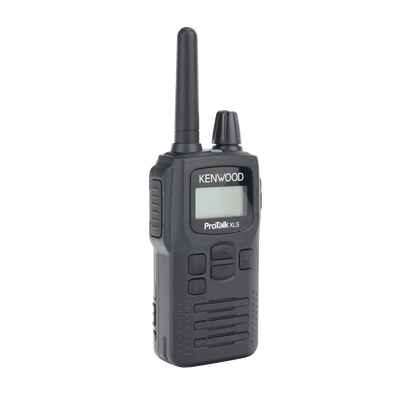 Radio portátil UHF 450-470 MHz, 2 W, 16 canales, Resistente a Golpes MIL-STD-810, manos libres VOX. Incluye antena, batería, cargador y clip