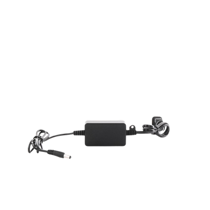 Adaptador de Pared de 12Vcc @ 1 A con cable y clavija Nema 1-15 / 0.5 metros a la toma de alimentación / 0.5 metros a la conexión del dispositivo