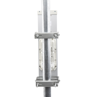Estación base grado industrial PMP 450i IP-67, filtro dinámico para interferencia 4900-5925 MHz con antena de 90 grados, hasta 300 Mbps. (PN: C050045A005A)