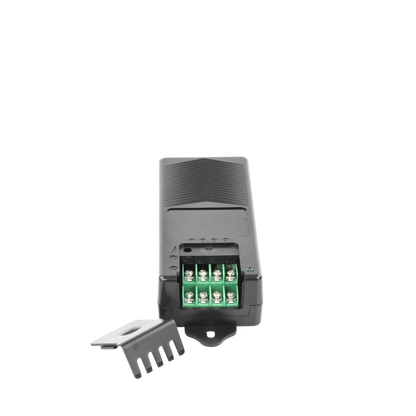 Fuente de Poder de 4 Salidas de 11 - 15 Vcc / 5 Amper /  Voltaje de Entrada 110- 240 Vac / Fusible Termico PTC Integrado para Protección / Salida de Voltaje Inteligente hasta 3 Amper por Salida