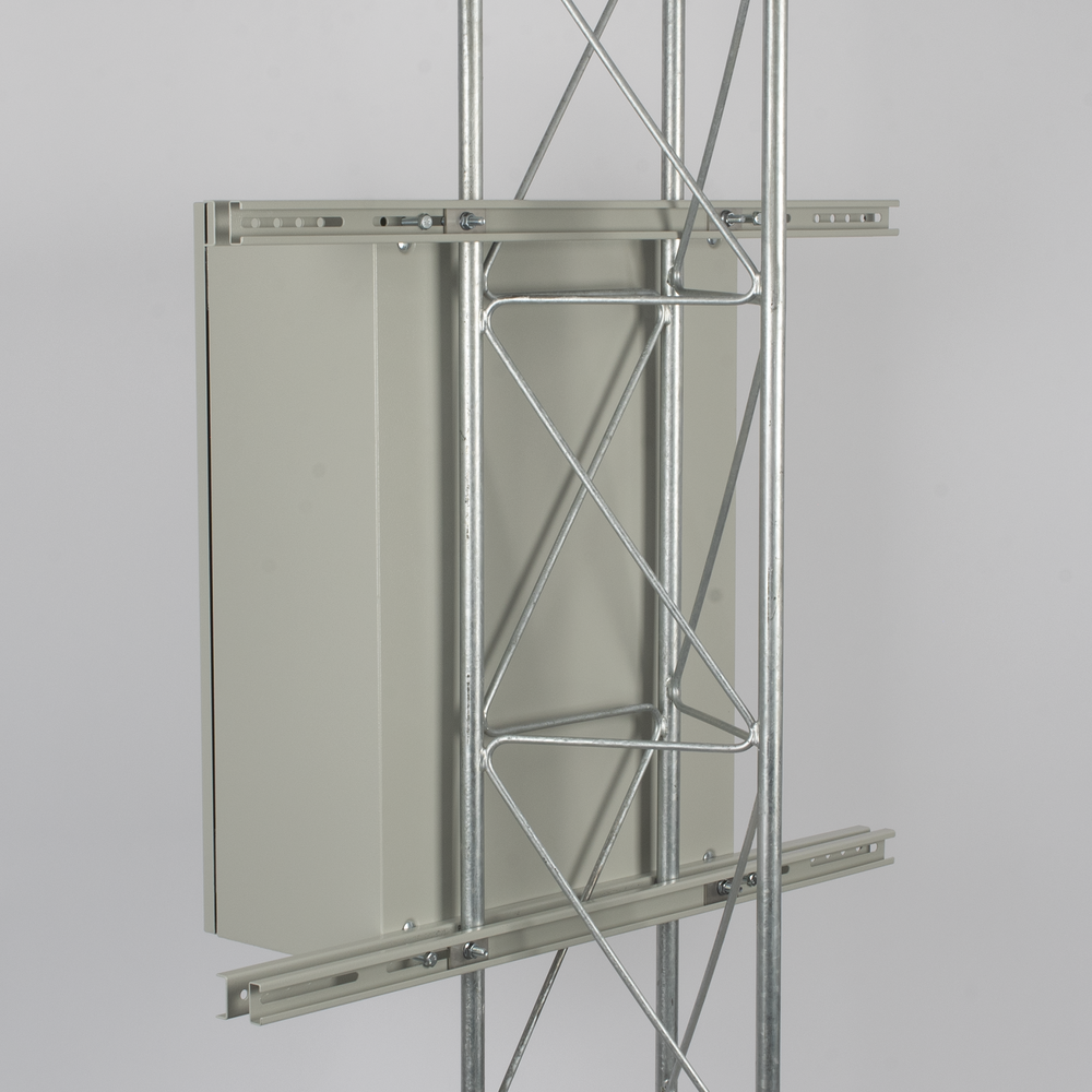 Montaje Universal de Torre para Montar Gabinetes de 30-80 cm de ancho.