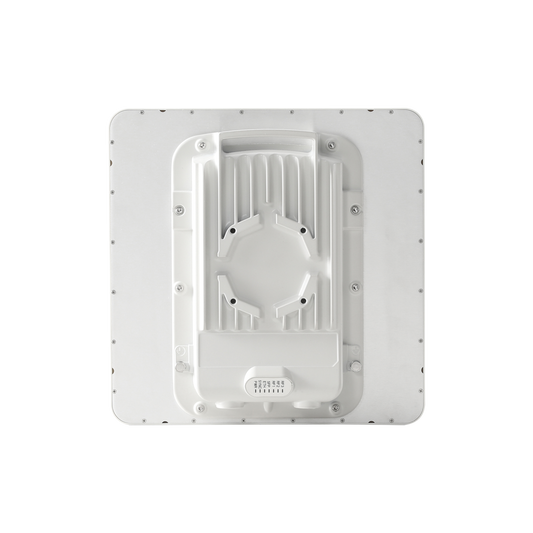 PTP-550  Hasta 1.36 GBps / 5150 - 5950 MHz / 802.11 AC Wave 2  MU-MIMO 4: 4x4 / BackHaul con Antena Integrada (Alta ganancia 23 dBi)  -  C050055H010A
