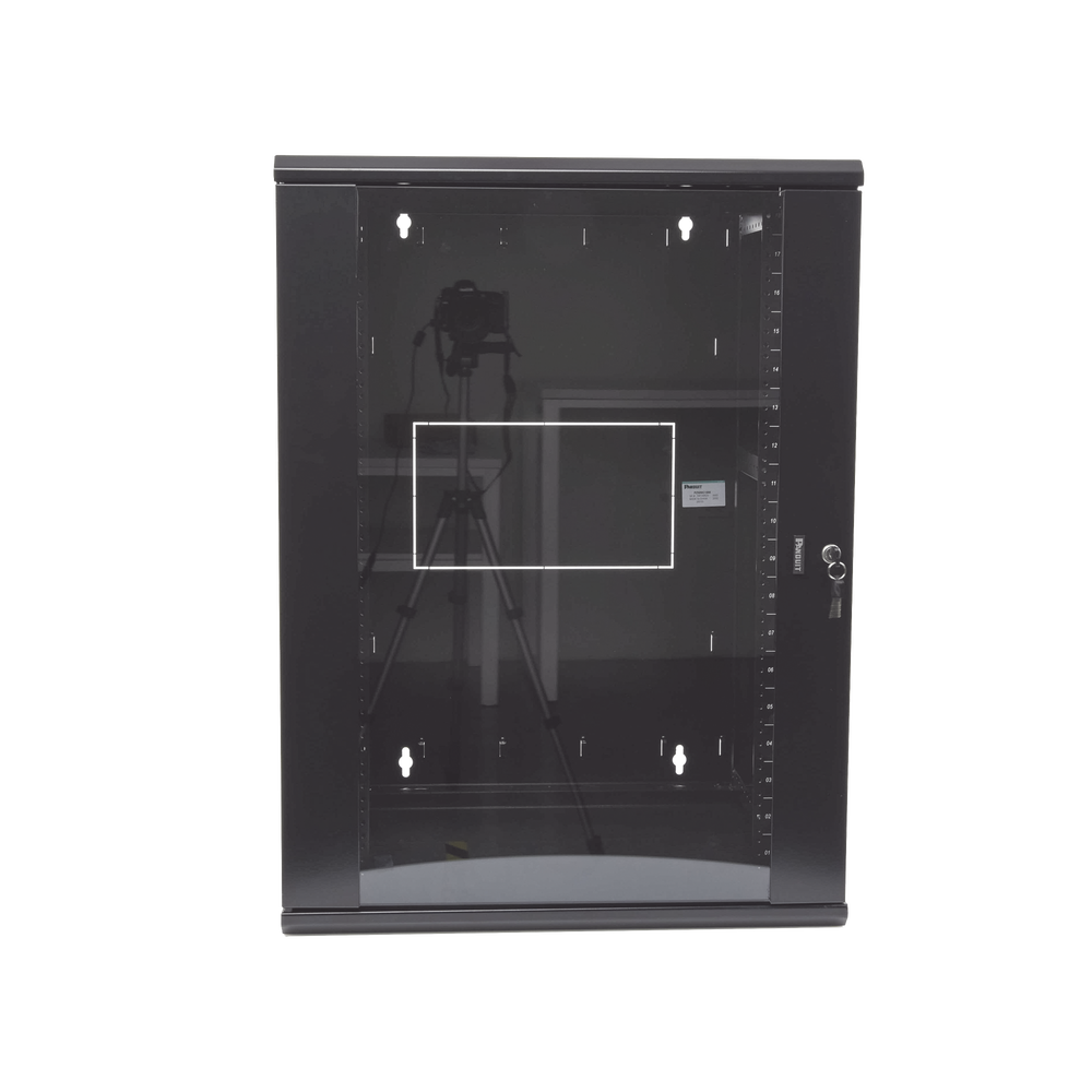 Gabinete PanZone de Montaje en Pared, de 19in, Puerta con Ventana de Seguridad, 18 UR, 635mm de Profundidad, Color Negro