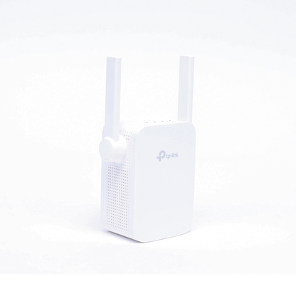Repetidor / Extensor de Cobertura WiFi AC, 750 Mbps, doble banda 2.4 GHz y 5 GHz, con 1 puerto 10/100 Mbps con 2 antenas externas