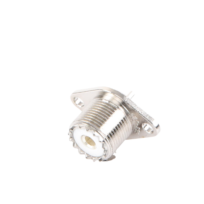 Conector UHF Hembra (SO-239-2H) para Chasis, Doble Perforación, Conductor Central Soldable, Níquel/ Plata/ PBT.