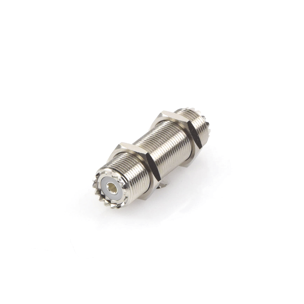 Adaptador Pasamuros de Doble UHF Hembra (SO-239), Montaje para Panel con Rosca Estándar.