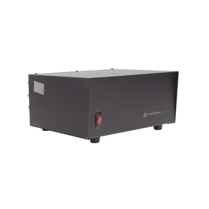 Fuente de Poder Lineal / 13.8 Vcc 35 A / Regulación Electrónica / Disipador Térmico / Voltaje Universal / Alta Potencia