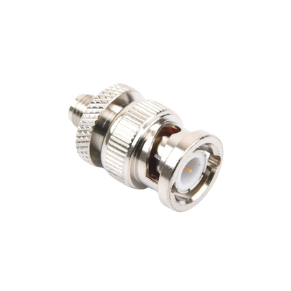 Adaptador en Línea de Conector SMA Hembra a BNC Macho, Níquel/ Oro/ Teflón.