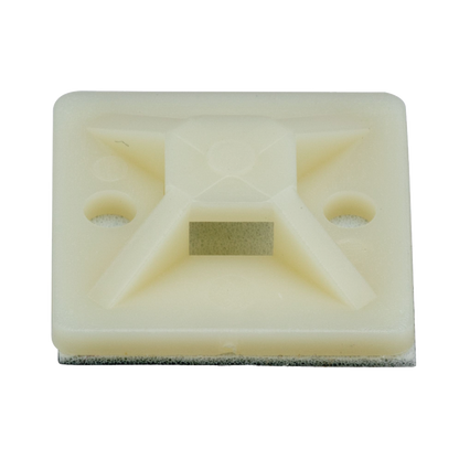 Montaje-Sujetador Adhesivo STRONGHOLD de 4 Vías de 1" x 1" x 1/4", Color Natural,  Nylon 6.6 Retardante de Llamas V-2, Paquete de 100pz