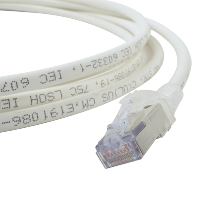 Patch Cord Skinny Cat6A Blindado S/FTP, 3.05 Metros (10 Pies), Diámetro Reducido 28 AWG, Color Blanco