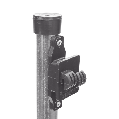 Poste de Paso de 1.2m para Cerca Electrificada.Tubo Galvanizado cal. 18 de 1"Diam. con Tapón y 5 Aisladores Instalados.