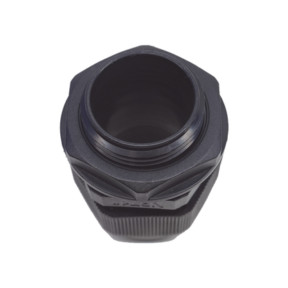 Conector Plástico Negro Tipo Glándula para Rosca NPT 1"