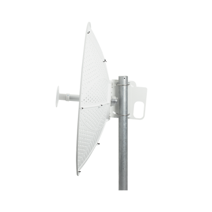 Antena direccional para C5x, C6x, B6X y B5x, Guía de onda para mantener la integridad de la señal y minimiza la pérdida en transmisión , 4.9 - 6.5 GHz, 3 ft, Ganancia de 34 dBi, Montaje incluido