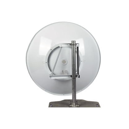 Antena direccional para radios C5x, C6x, B5x / Guía de onda para maximizar la conexión en transmisión / 4.9 - 6.5 GHz / 4ft / Ganancia de 36 dBi / Montaje incluido.