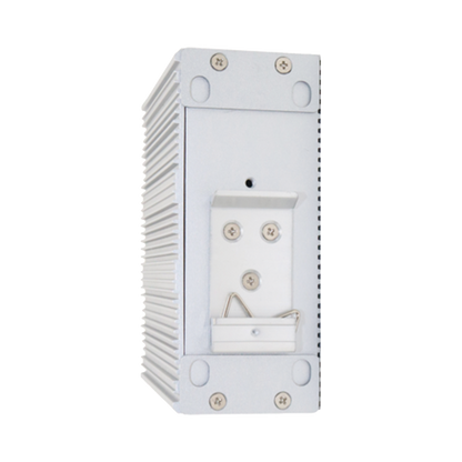 Switch L2+ PoE Industrial / Administración Cloud-Web-CLI / 8 Puertos PoE af/at 100/1000 Mbps / 2 Puertos SFP Gigabit / Presupuesto PoE 120 W / Protocolo ERSP (redundancia enlaces)