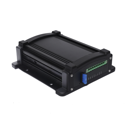 Sirena Vehicular de 100W de Potencia Con Controlador Unimando, Micrófono, Control de Tonos y Patrones de destello de Barras de Luces Serie X67 / X75