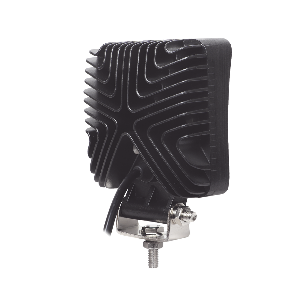 Luz de Trabajo de 40 LED, 5600 Lúmenes, 66 Watts, 10-30 Vcc, IP67