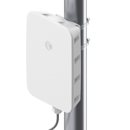 Punto de Acceso para exterior / cnPilot XV2-23T / WiFi 6 / Doble banda / Filtrado de Aplicaciones / hasta 256 clientes / gestión desde cnMaestro / IP67 / Hasta 2.4 Gbps