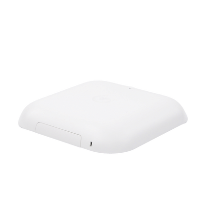 Punto de Acceso Empresarial XV3-8 Wi-Fi 6 para Interior / 5 Radios inteligentes / 1,024 Clientes concurrentes / Gestión gratuita en la Nube desde cnMaestro.