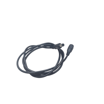 Cable con Conector Macho  ahembra (Pigtail) | Forro negro |  Alimentación para Vcc | Polarizado | Largo 1 metro | Calibre 22AWG.