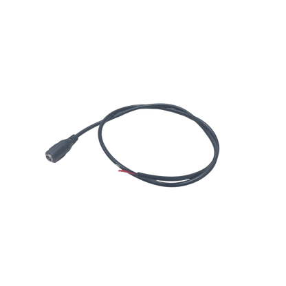 Cable con Conector Macho (Pigtail) / Forro Negro | Alimentación para Vcc con Puntas Libres | Polarizado | Largo 22 cm (8.66 Pulgadas) | Calibre 22AWG.