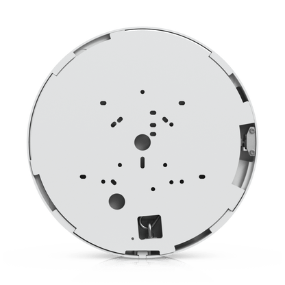 Cámara Multisensor AI de 32 MP con 4 Lentes Ajustables, Zoom Óptico 2.33×, Cobertura IR 360°, Motor AI Multi-TOPS y Alimentación PoE++ para Monitoreo de Amplia Cobertura