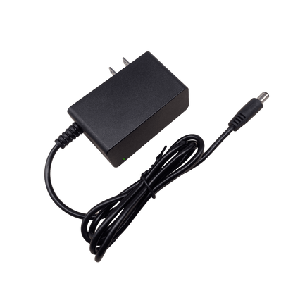 Adaptador de Corriente DC / 5V 3A 15W / Entrada 100-240V AC / Protección Sobre-Corriente y Cortocircuito / LED Indicador / Plug 5.5mm x 2.1mm