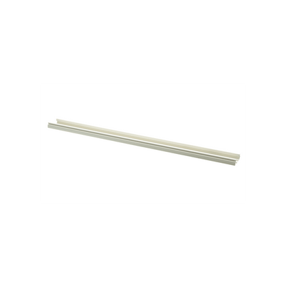 Base para canaleta T-45, de PVC rígido, con orificios perforados para montaje, 60.3 x 18.5 x 2400 mm, Color Blanco