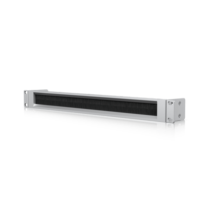 UACC Rack Mount Panel Brush 1U – Panel con Cepillo para Rack que Permite el Paso Ordenado de Cables, Reduce la Entrada de Polvo y Mantiene una Estética Limpia y Uniforme