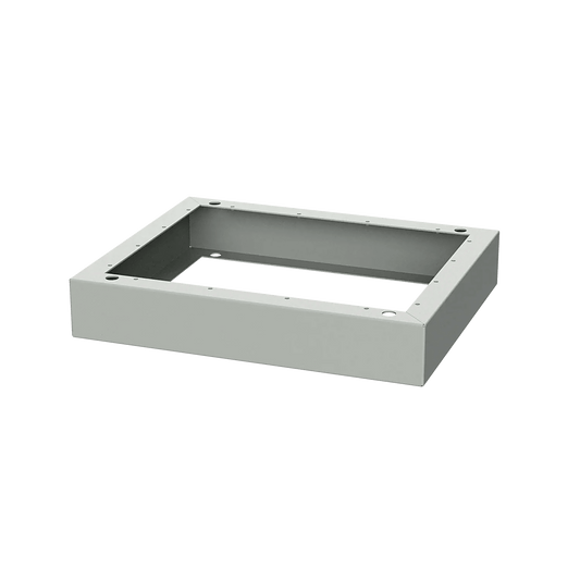 Base de Piso (Zocalo) de Aluminio para Gabinetes ComLine OSP de Medidas 700x600 mm, Color Gris